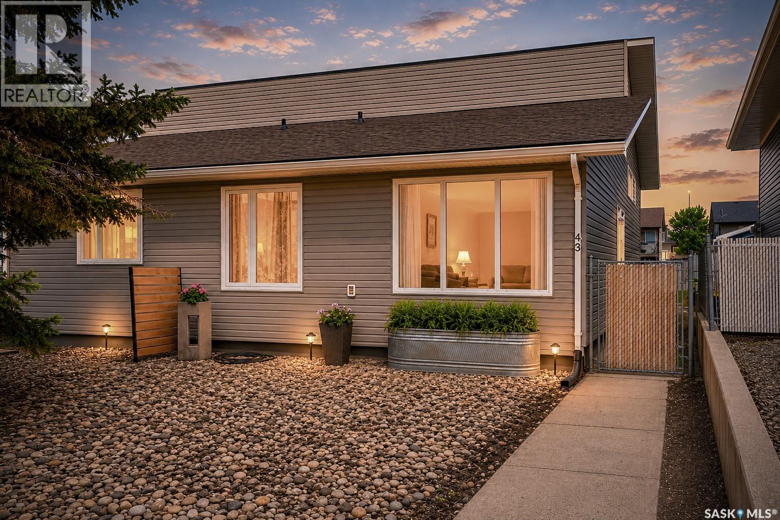 43 Arlington AVENUE, Moose Jaw, Saskatchewan