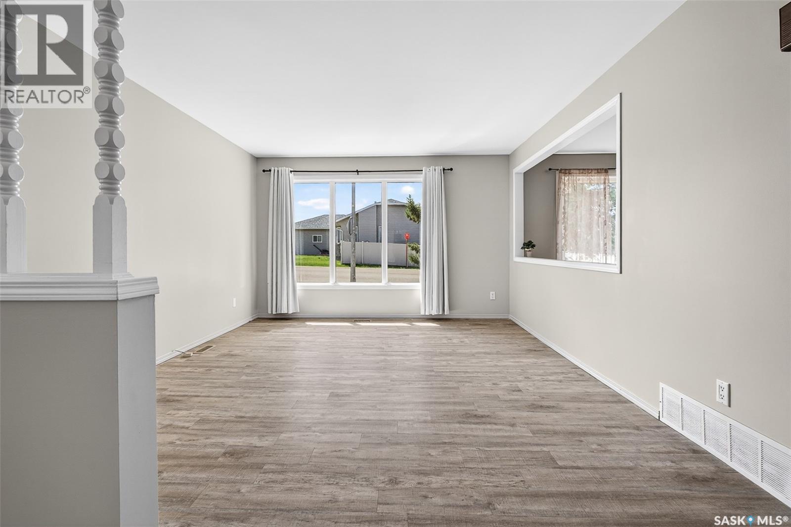 43 Arlington Avenue, Moose Jaw, Saskatchewan  S6K 1B2 - Photo 5 - SK038994