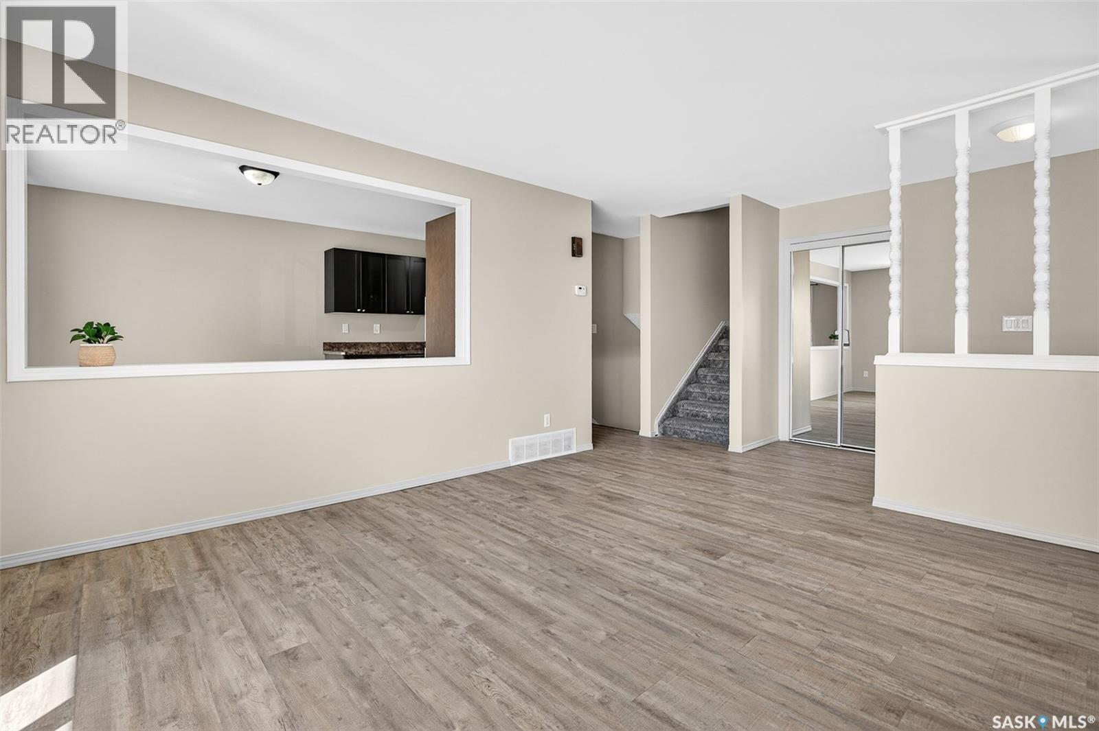 43 Arlington Avenue, Moose Jaw, Saskatchewan  S6K 1B2 - Photo 8 - SK038994