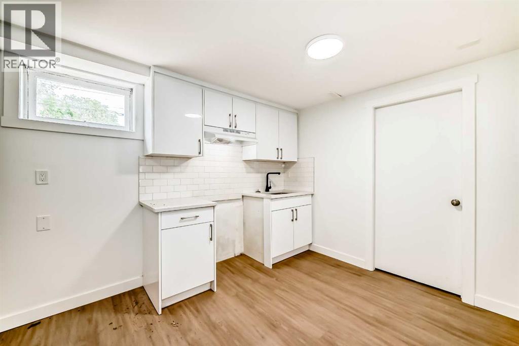 2918 Doverville Crescent Se, Calgary, Alberta  T2B 1T9 - Photo 28 - A2314739