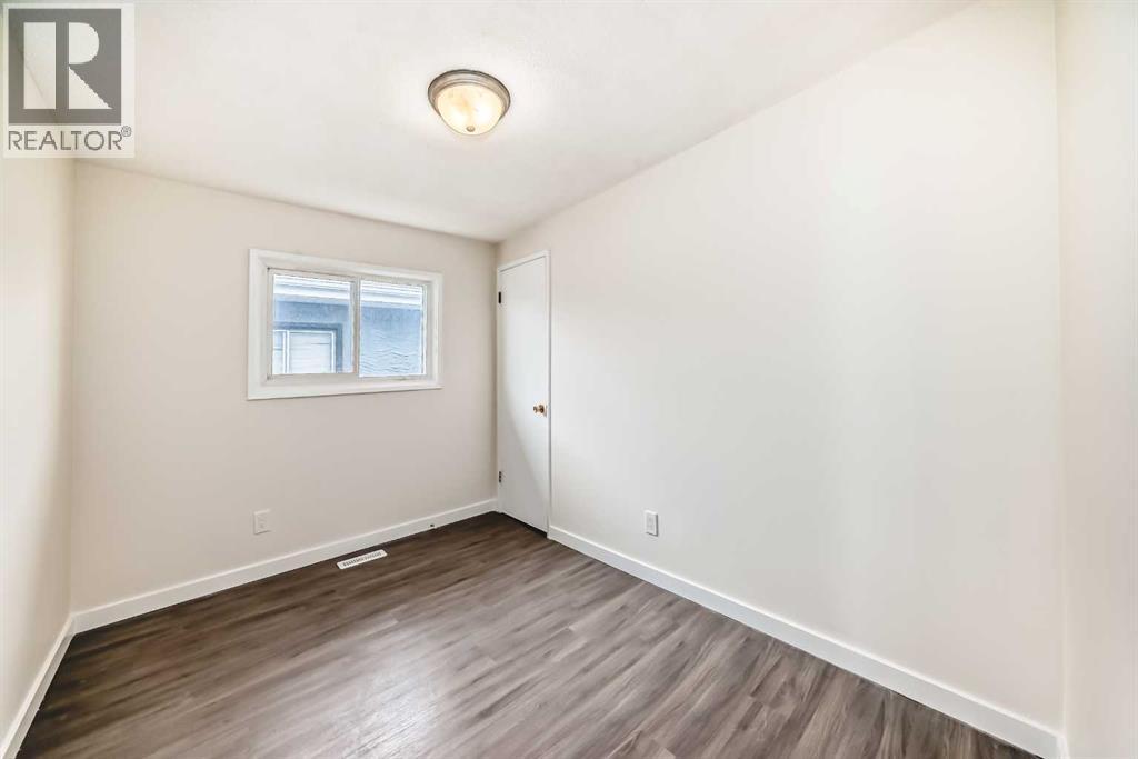 2918 Doverville Crescent Se, Calgary, Alberta  T2B 1T9 - Photo 25 - A2314739