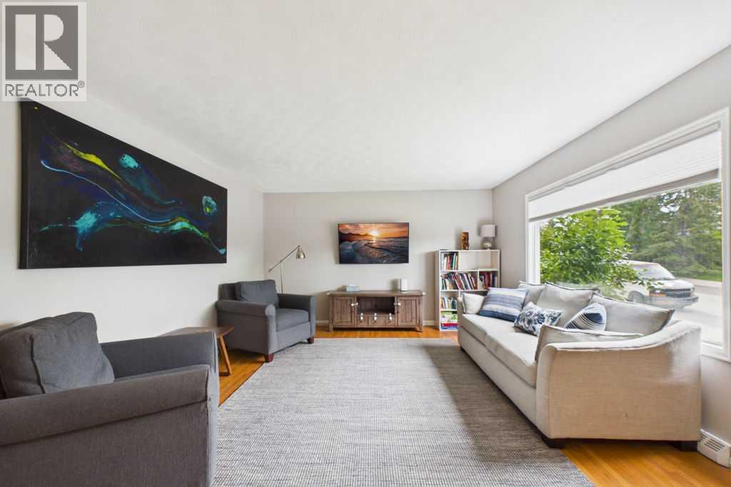 119 Ferncliff Crescent Se, Calgary, Alberta  T2H 0v5 - Photo 4 - A2319568