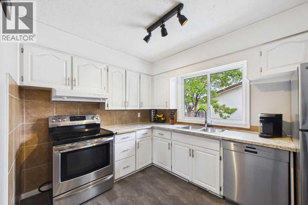 119 Ferncliff Crescent Se, Calgary, Alberta  T2H 0v5 - Photo 7 - A2319568