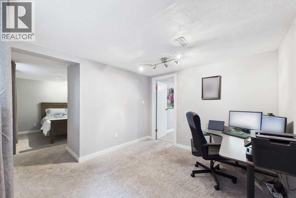 119 Ferncliff Crescent Se, Calgary, Alberta  T2H 0v5 - Photo 20 - A2319568