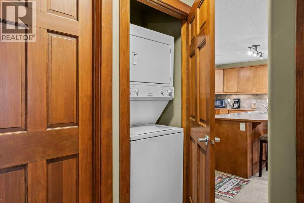 215, 150 Crossbow Place, Canmore, Alberta  T1W 3H5 - Photo 20 - A2320102