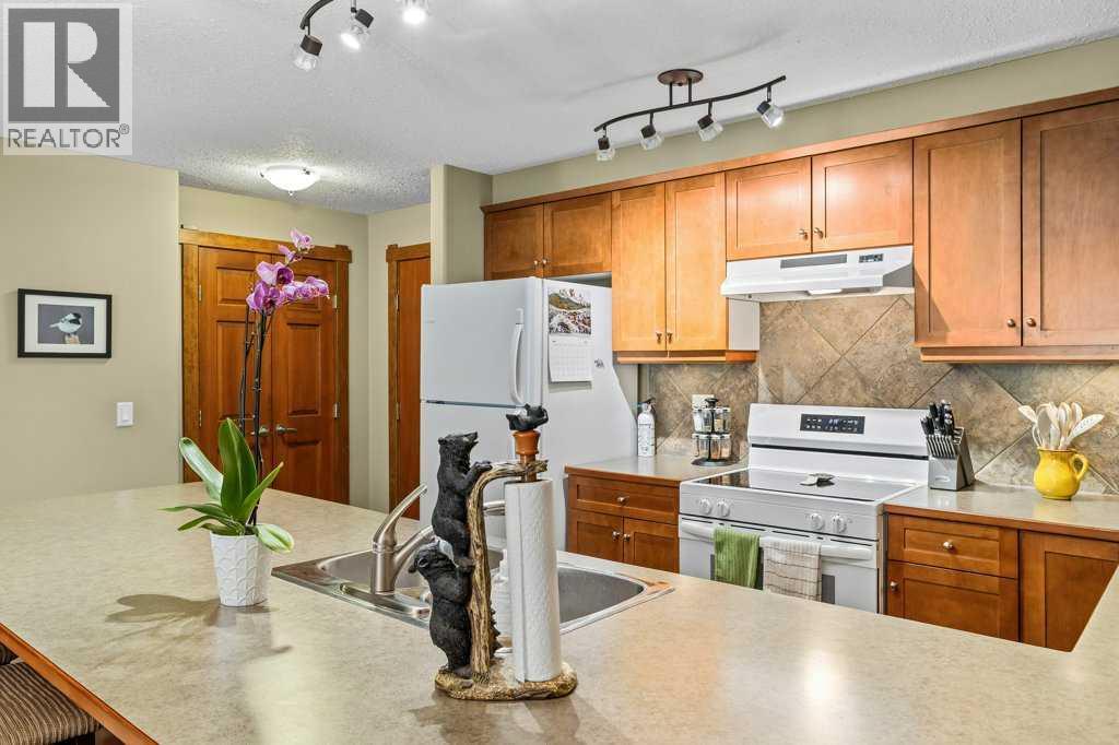 215, 150 Crossbow Place, Canmore, Alberta  T1W 3H5 - Photo 6 - A2320102