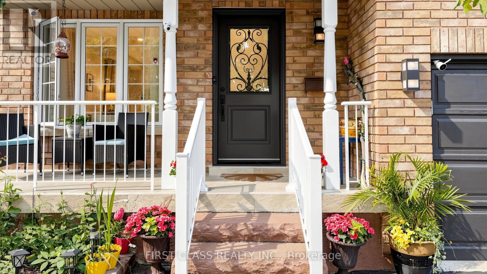 2407 East Gate Crescent, Oakville, Ontario  L6H 6L1 - Photo 4 - W13429352