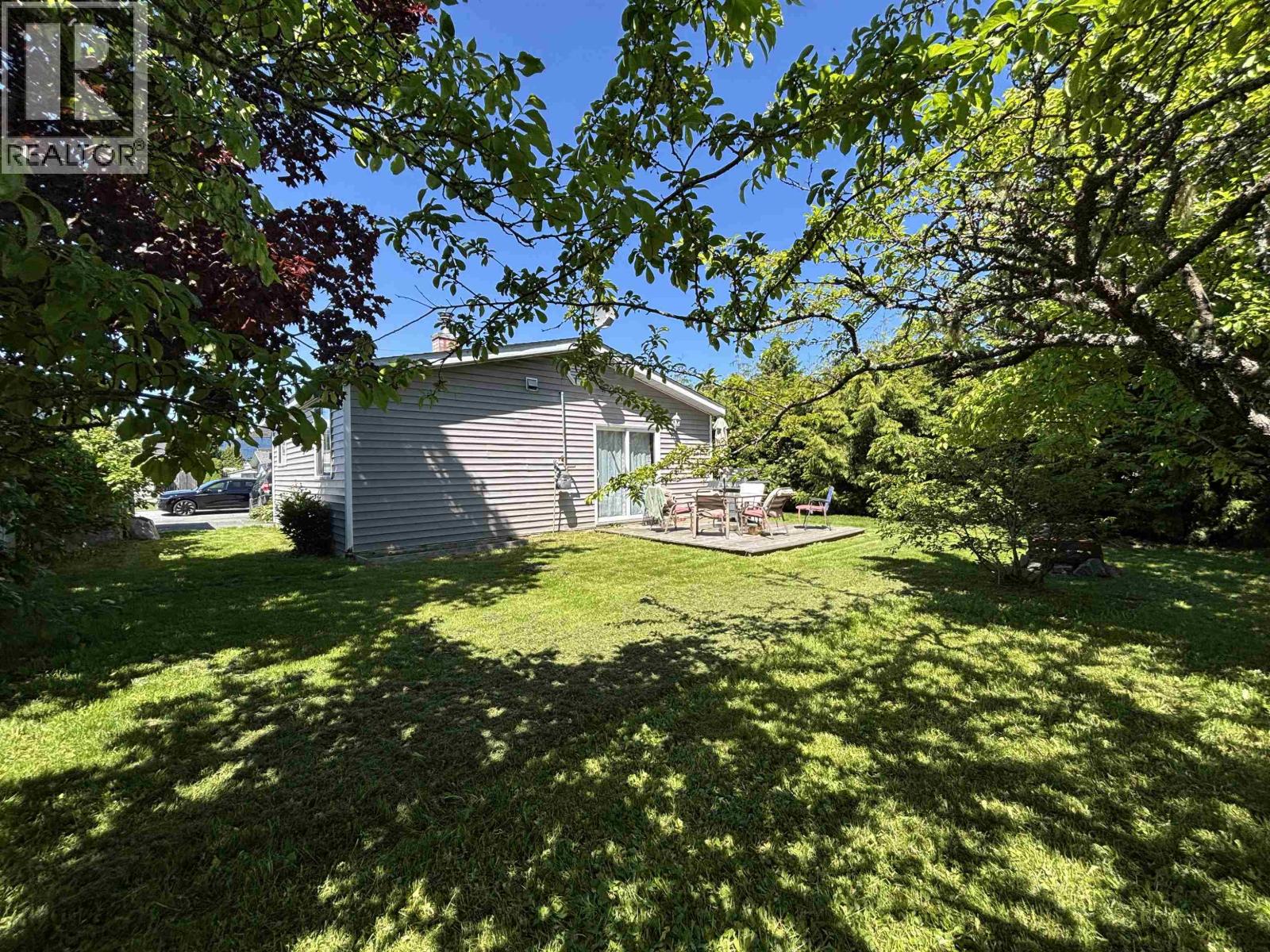 26 Starling Street, Kitimat, British Columbia  V8C 1K5 - Photo 3 - R3133751