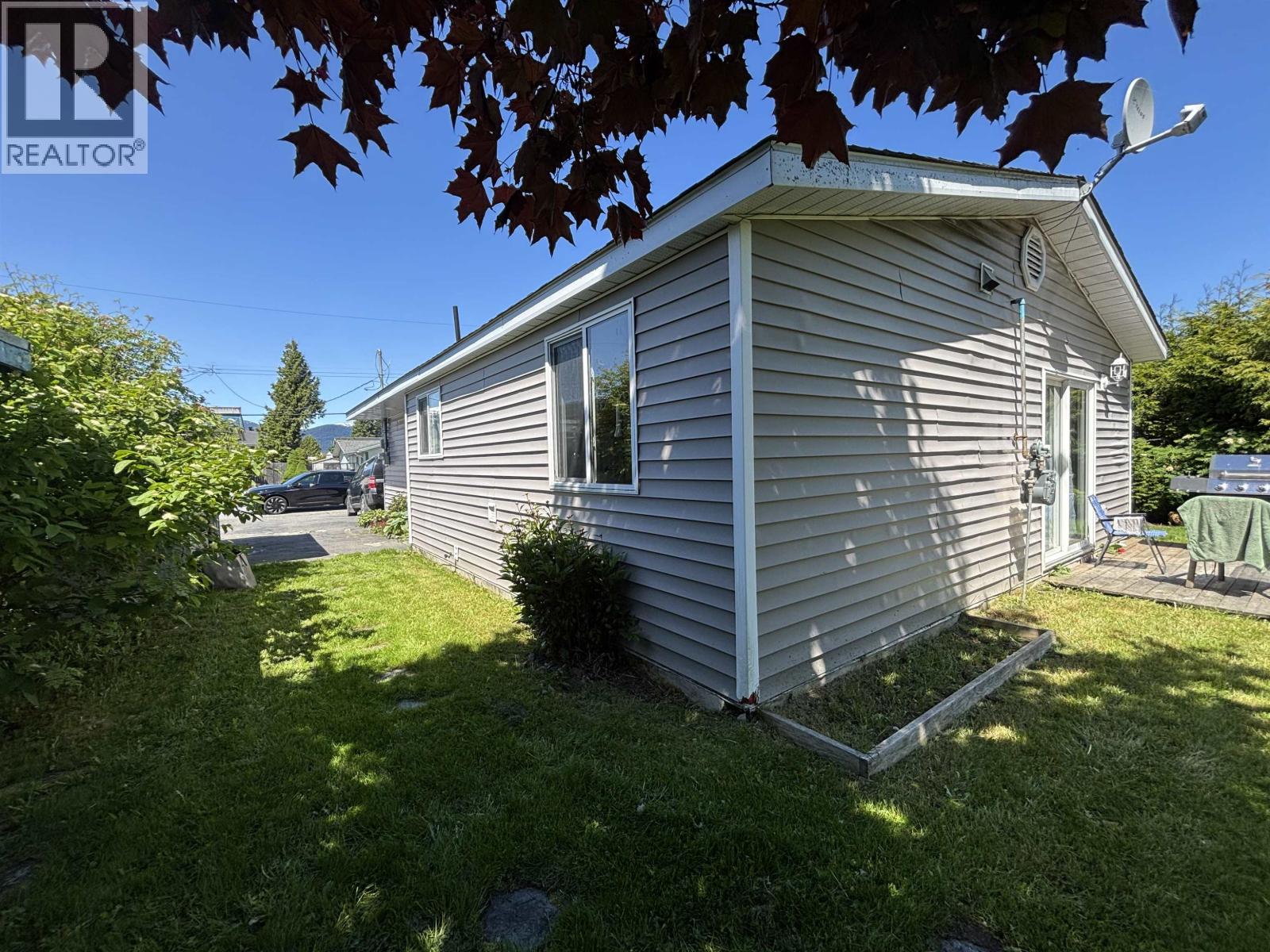 26 Starling Street, Kitimat, British Columbia  V8C 1K5 - Photo 4 - R3133751