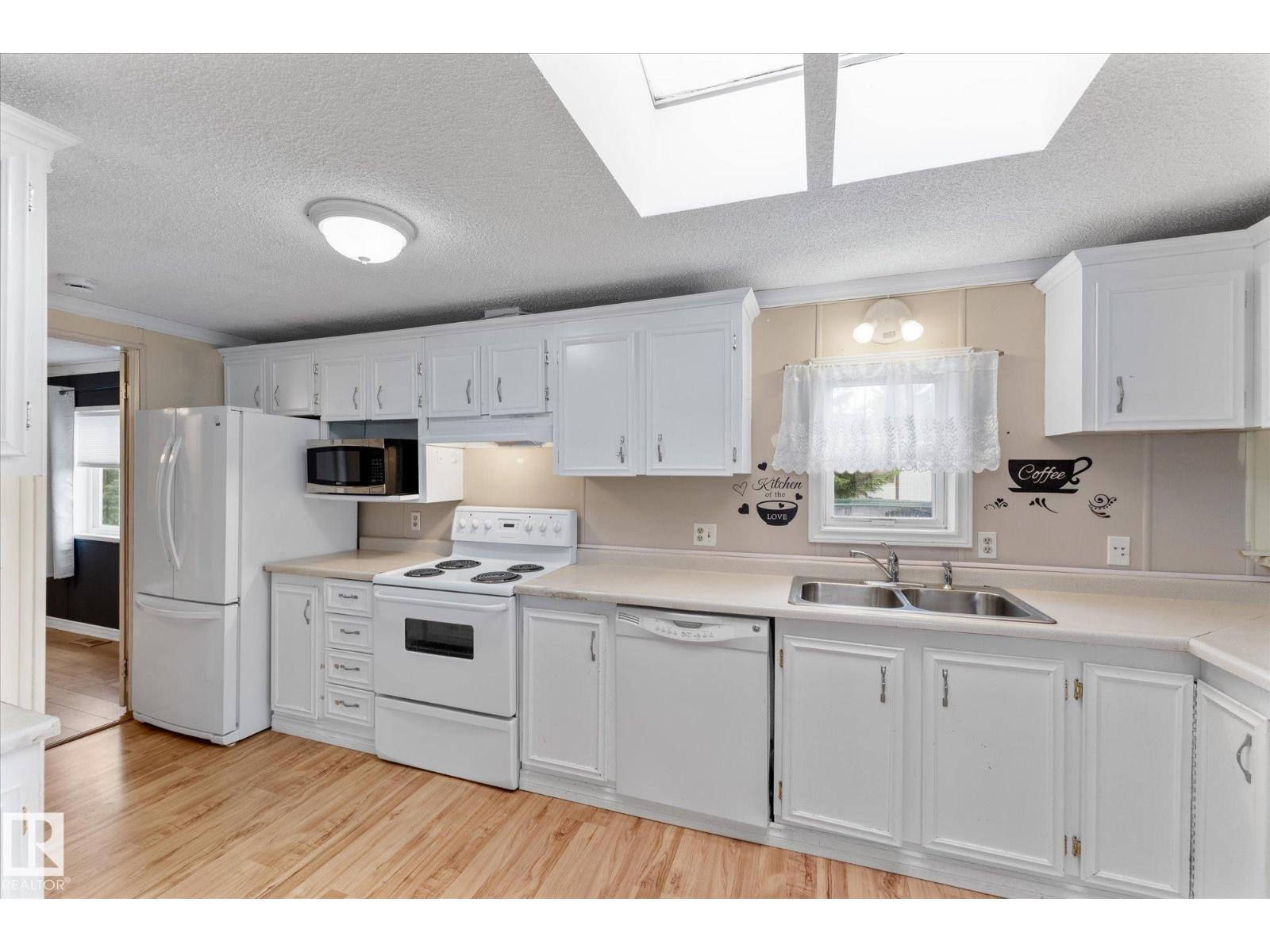 1063 Lakeland Cr, Sherwood Park, Alberta  T8H 1J5 - Photo 10 - E4479593