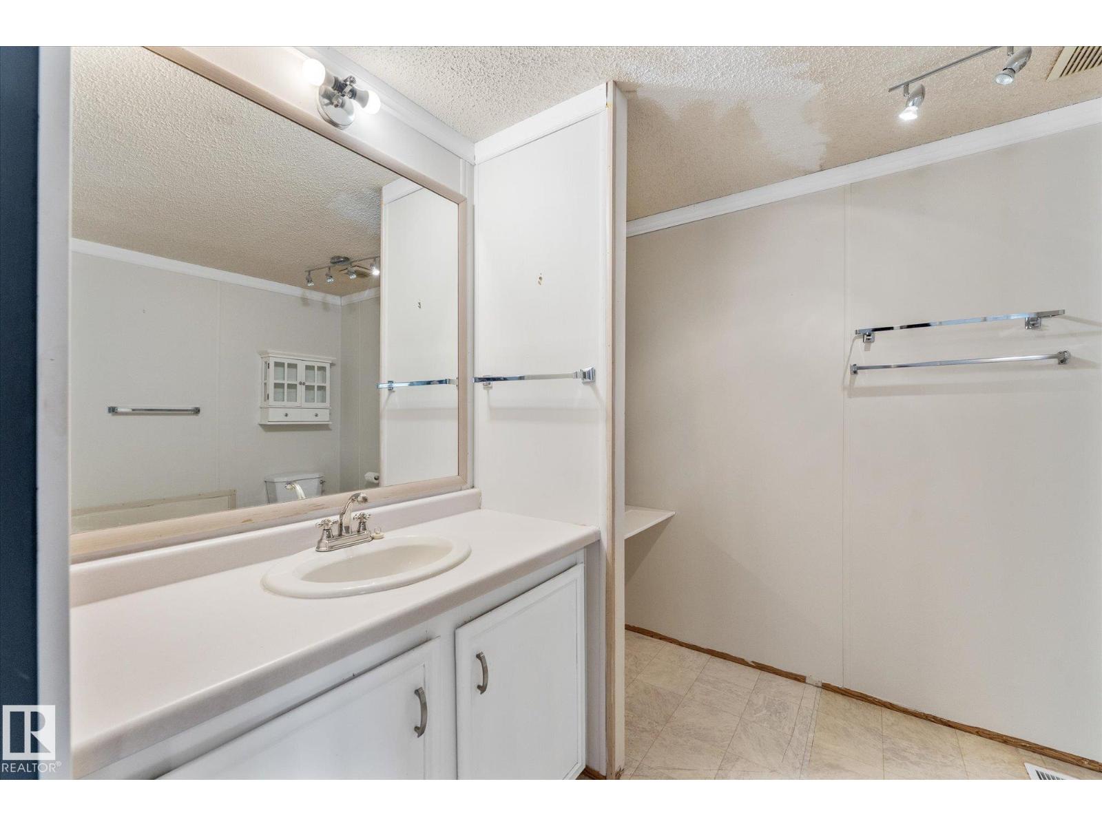 1063 Lakeland Cr, Sherwood Park, Alberta  T8H 1J5 - Photo 21 - E4479593