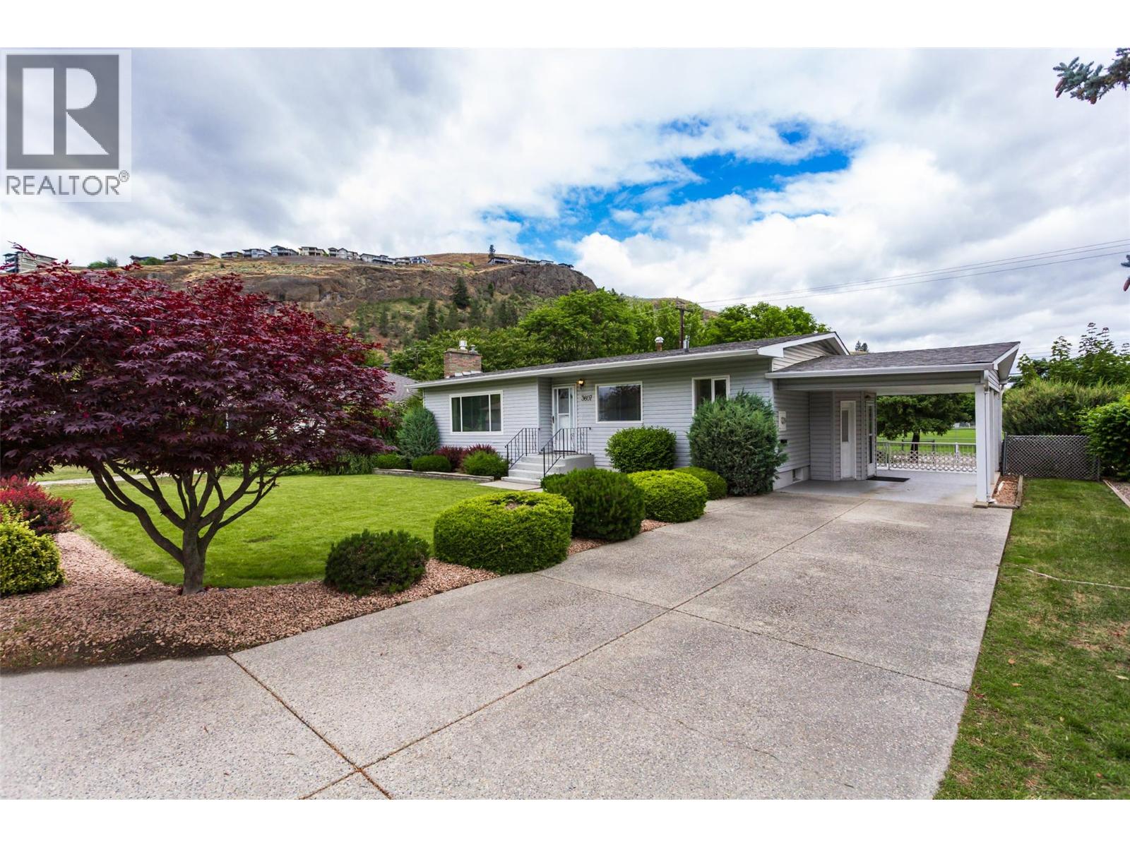 3607 39 Avenue, Vernon, British Columbia  V1T 3E5 - Photo 3 - 10381879