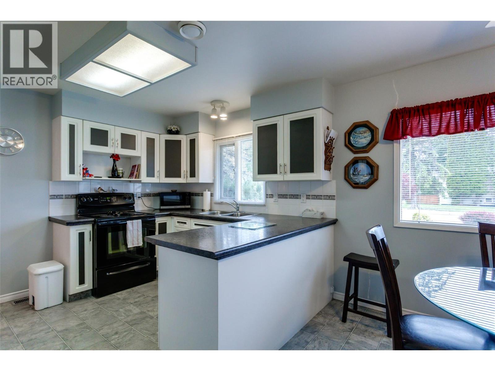 3607 39 Avenue, Vernon, British Columbia  V1T 3E5 - Photo 9 - 10381879