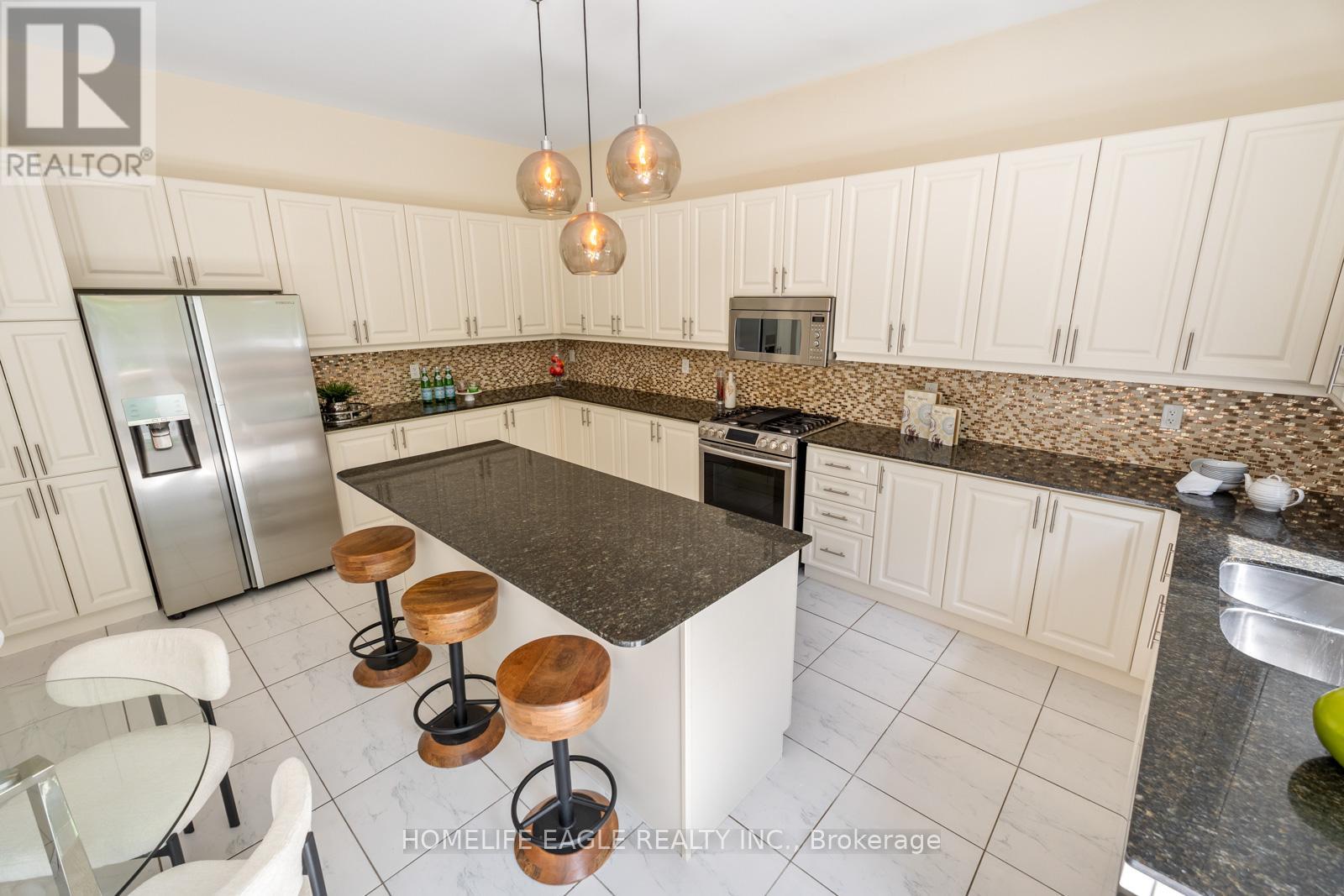 79 Meadowsweet Lane, Richmond Hill, Ontario  L4E 1B9 - Photo 9 - N13434200