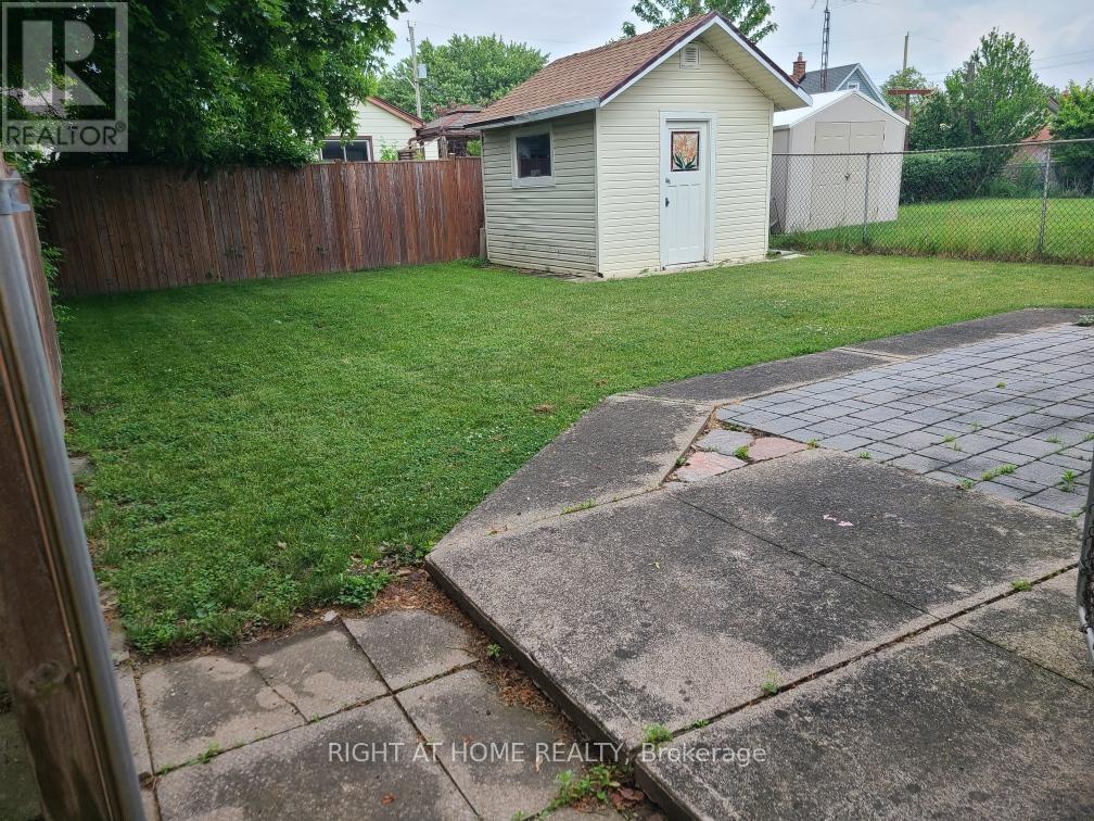 12 Vera Street, St. Catharines, Ontario  L2S 1C4 - Photo 19 - X13416490