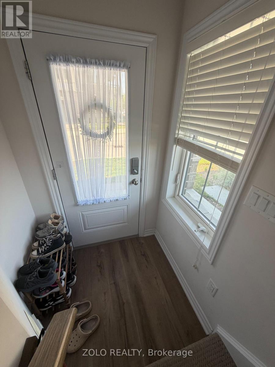 1 - 124 Compass Trail, Cambridge, Ontario N3E 0E3 - Photo 2 - X13417630
