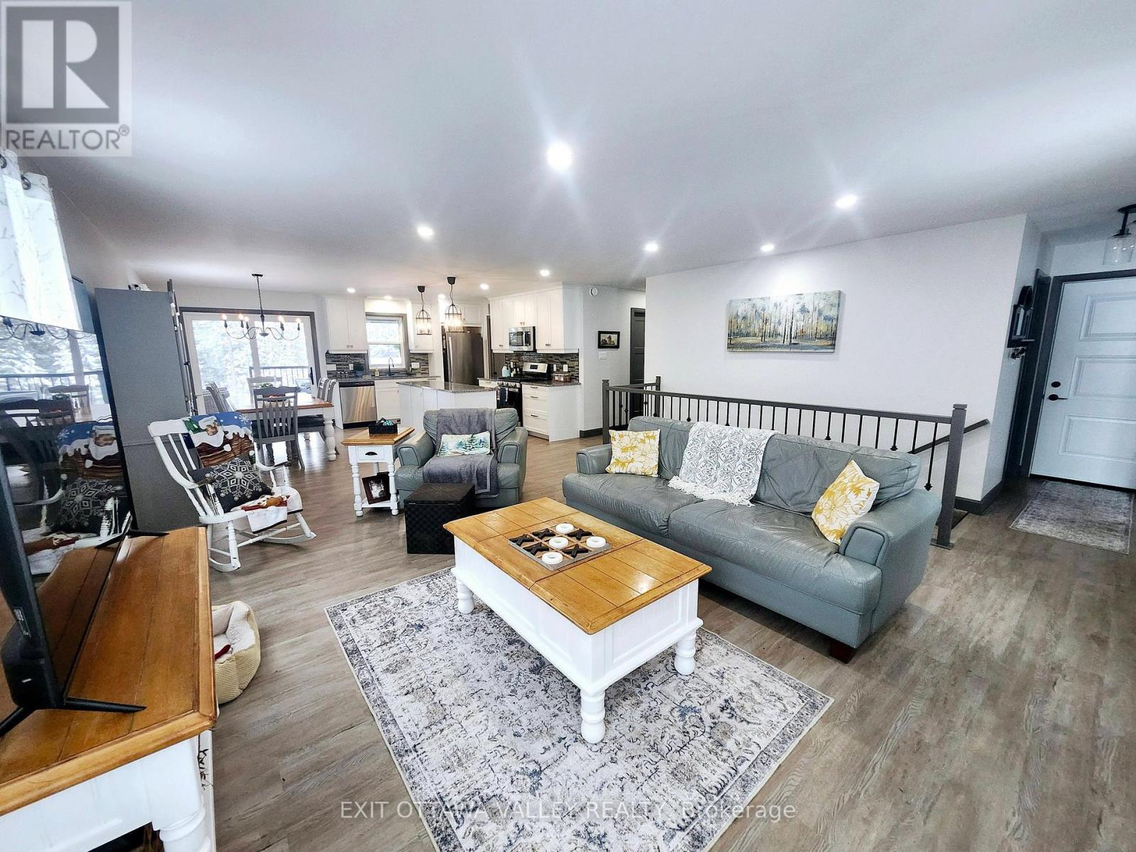 1485 Rapid Road, Whitewater Region, Ontario  K0J 2L0 - Photo 19 - X12630684