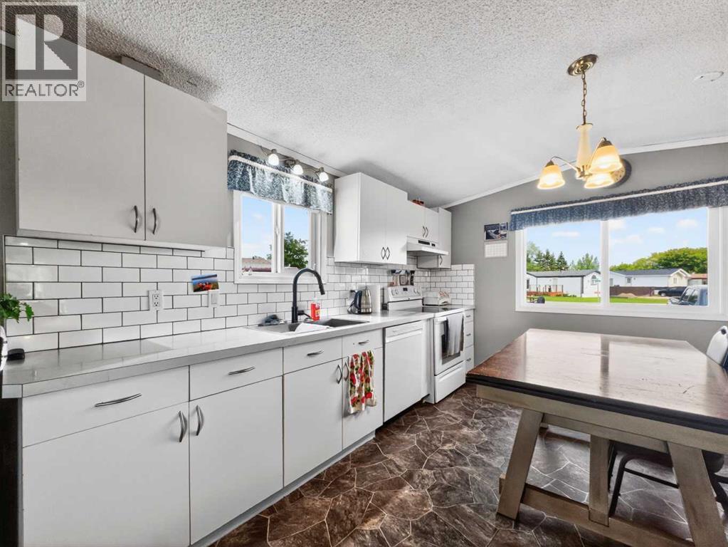 10717 102 Avenue, La Crete, Alberta  T0H 2H0 - Photo 4 - A2319589