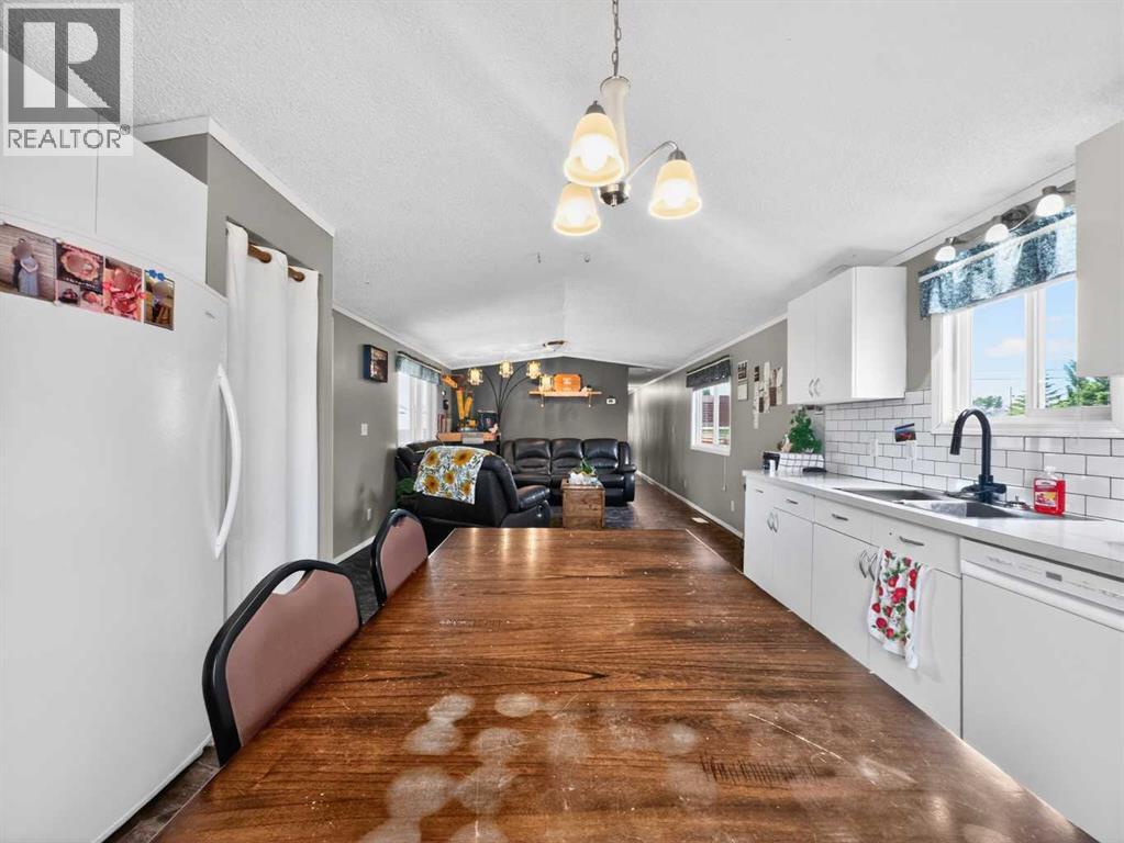 10717 102 Avenue, La Crete, Alberta  T0H 2H0 - Photo 6 - A2319589