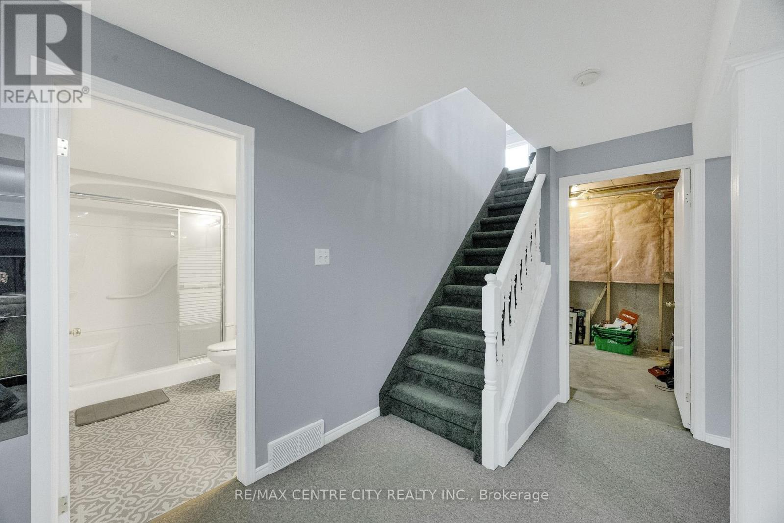 21 - 861 Shelborne Street, London South, Ontario  N5Z 5C5 - Photo 35 - X13024602