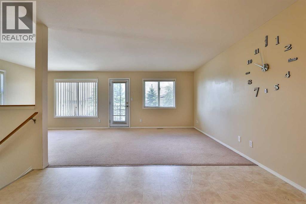 1, 43 Highlands Place W, Lethbridge, Alberta T1J 4Y3 - Photo 5 - A2314435