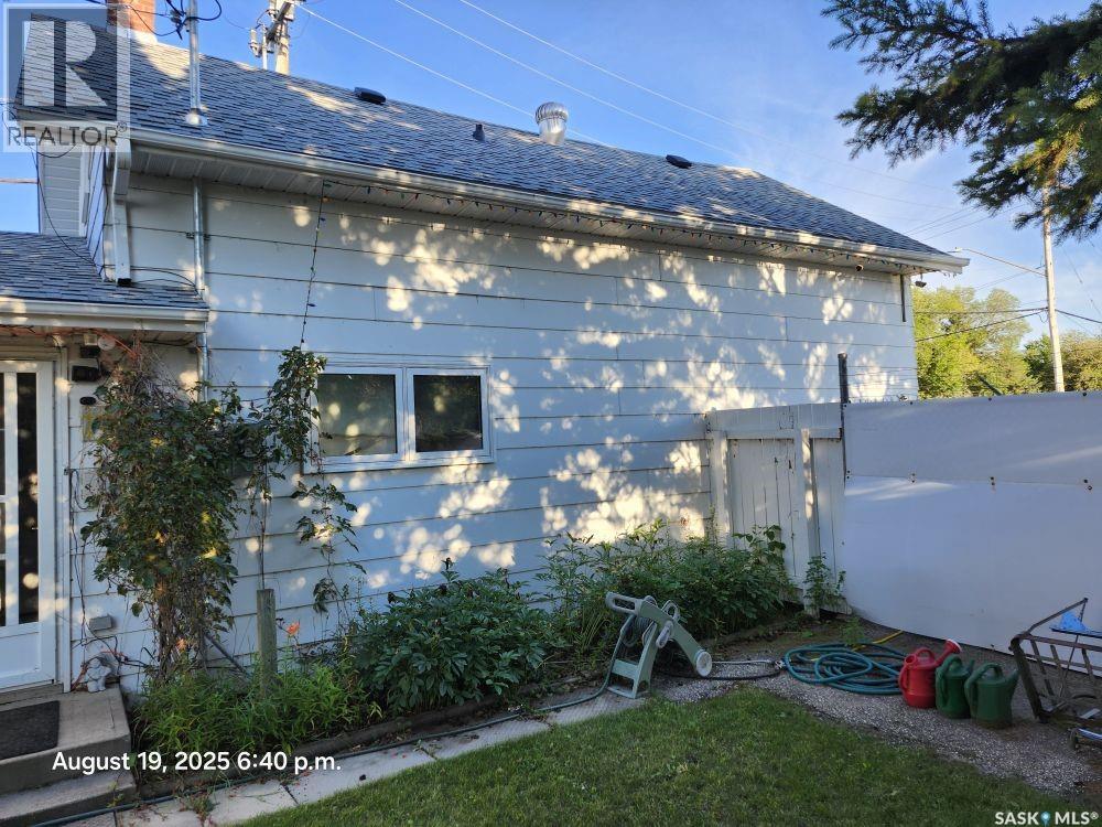 301 1 7th Avenue W, Nipawin, Saskatchewan  S0E 1E0 - Photo 28 - SK016984