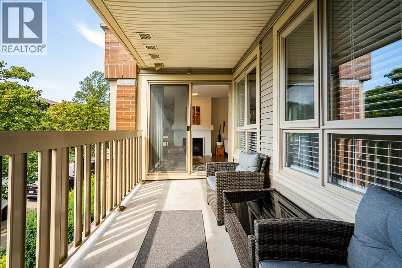 217 801 KLAHANIE DRIVE, Port Moody, British Columbia