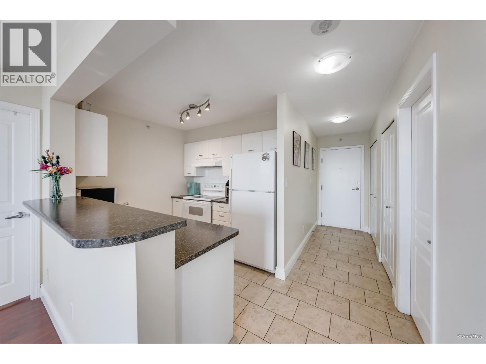 1702 3438 Vanness Avenue, Vancouver, British Columbia  V5R 6E7 - Photo 18 - R3133417