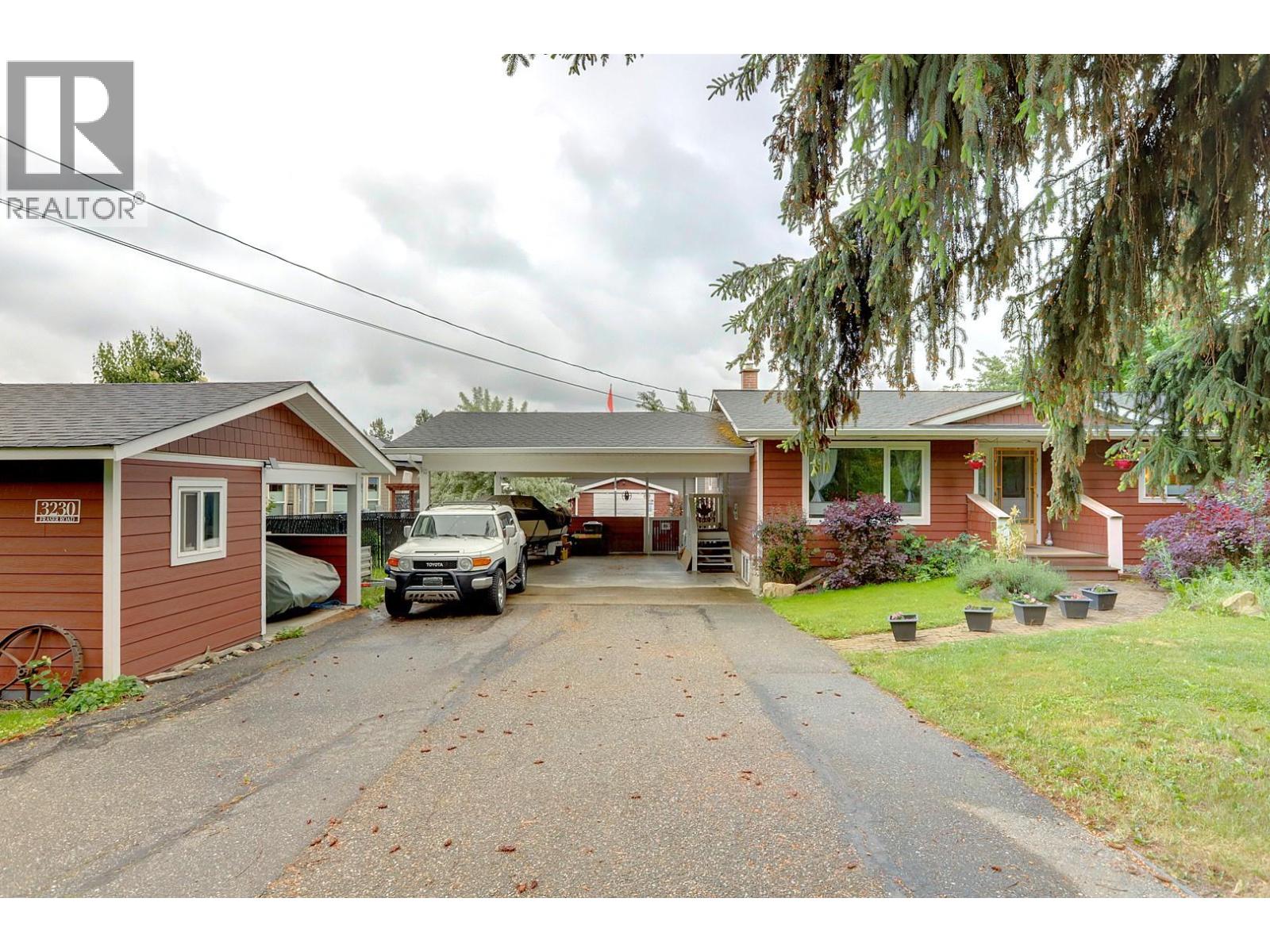3230 Fraser Road, Armstrong, British Columbia  V4Y 0J9 - Photo 2 - 10390781