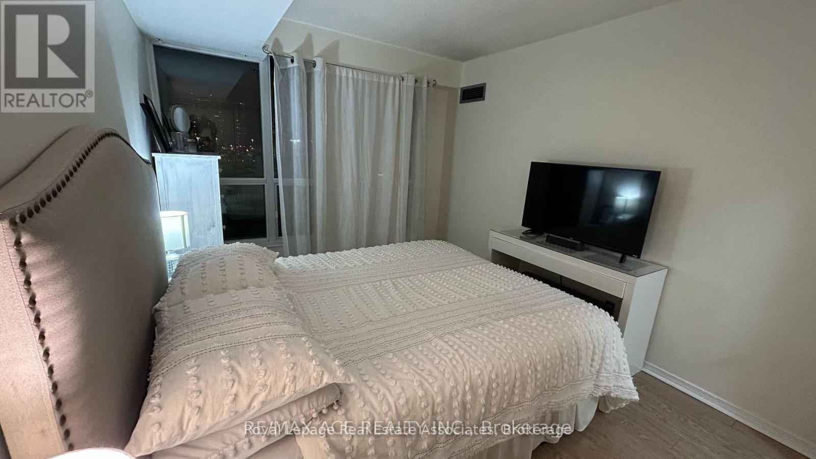 606 - 2585 Erin Centre Boulevard, Mississauga, Ontario  L5M 6Z8 - Photo 5 - W13434634