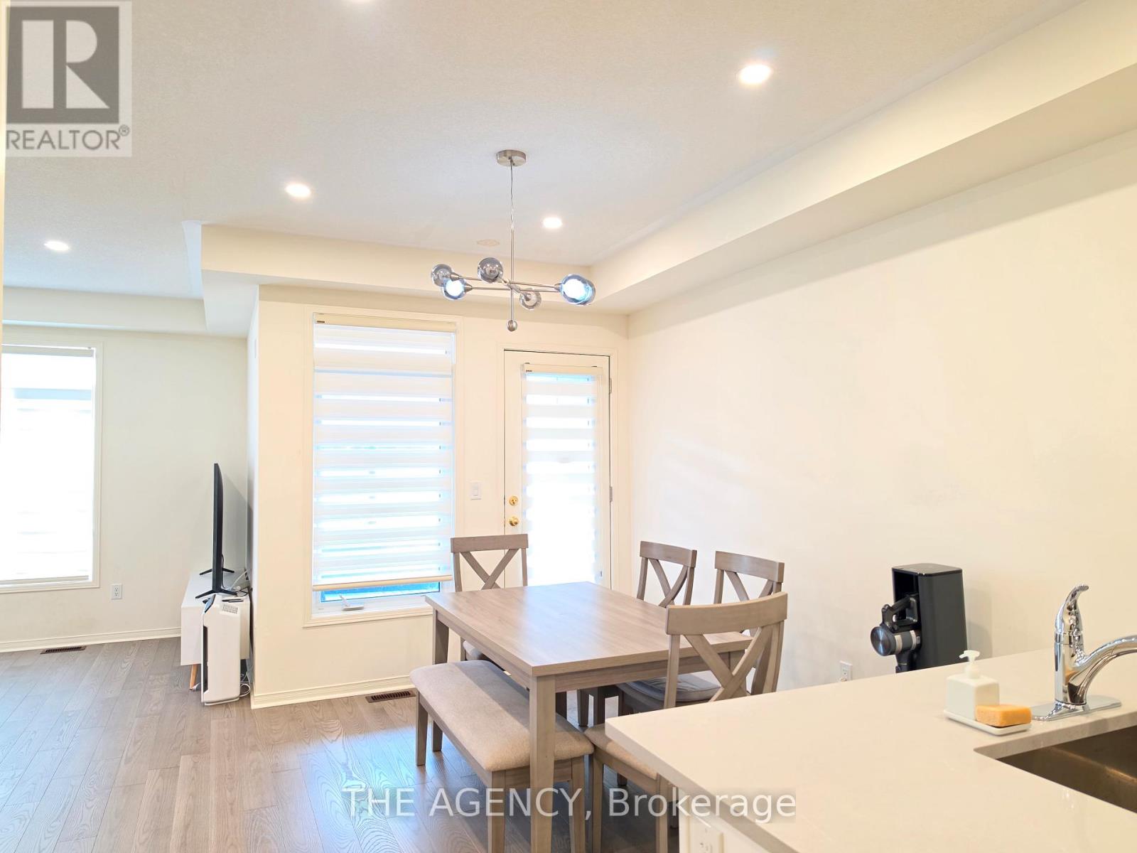 109 Ness Drive, Richmond Hill, Ontario  L4S 0K7 - Photo 9 - N13434328
