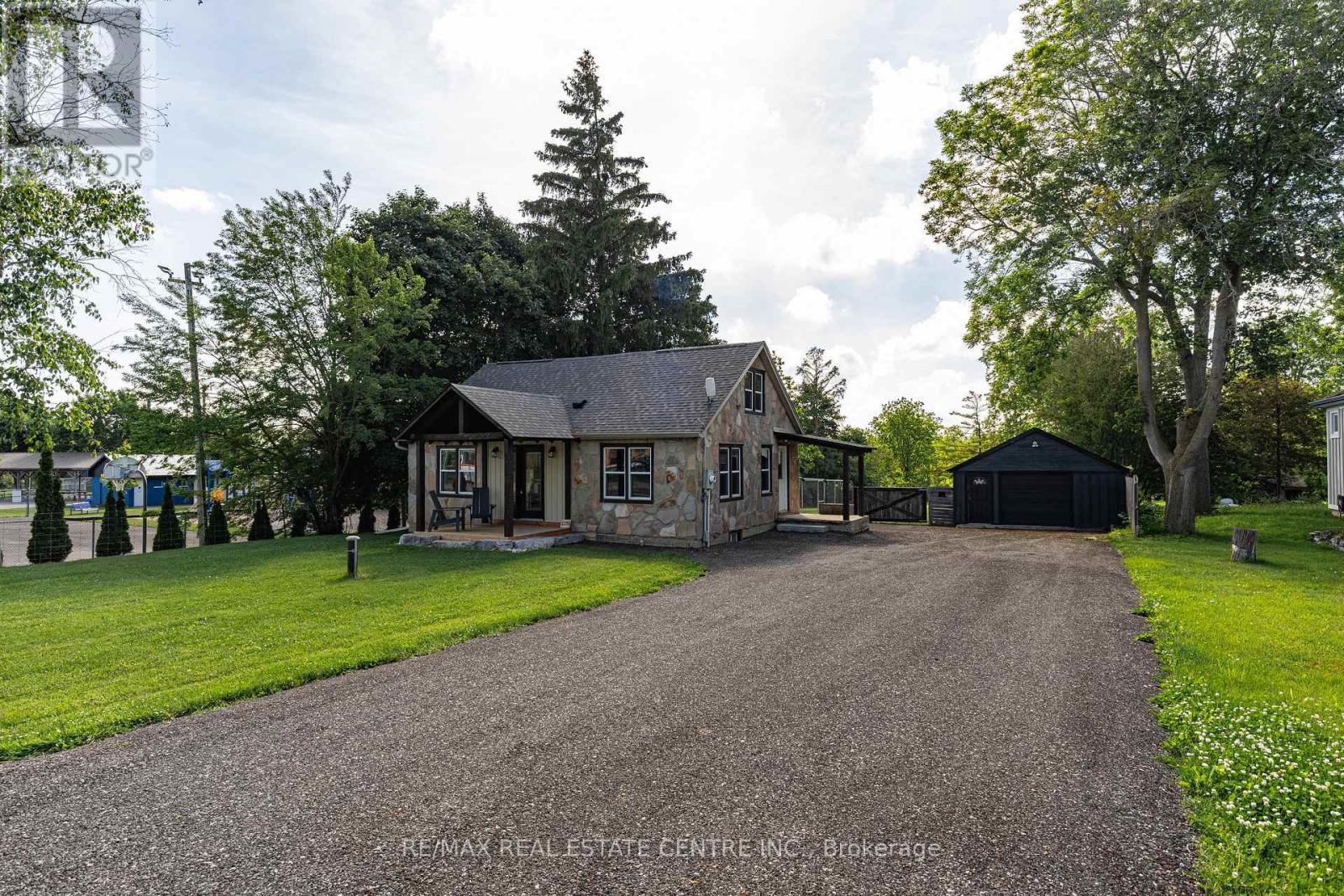 1235 SHEFFIELD ROAD, Hamilton, Ontario