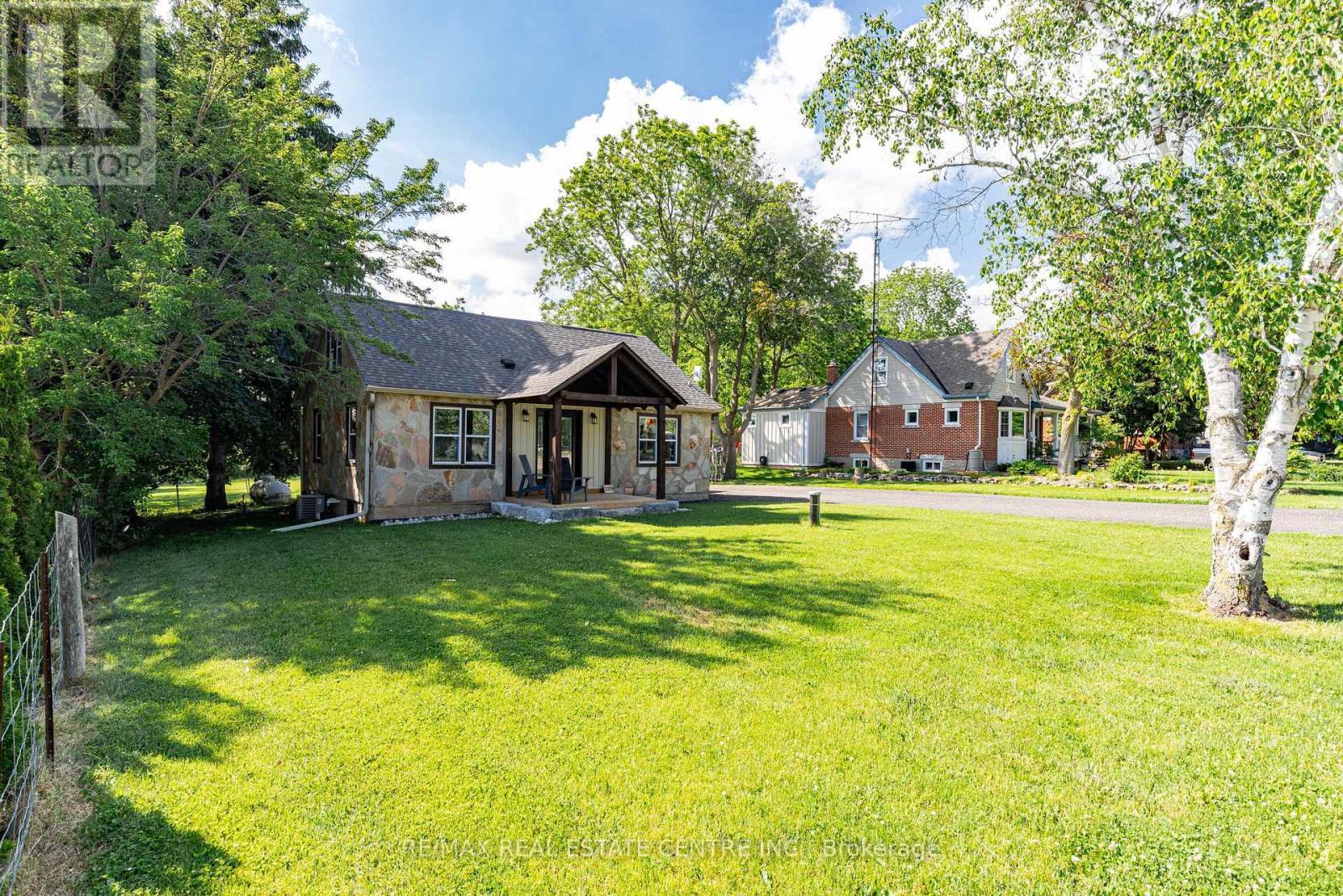 1235 Sheffield Road, Hamilton, Ontario  L0R 1Z0 - Photo 2 - X13434590