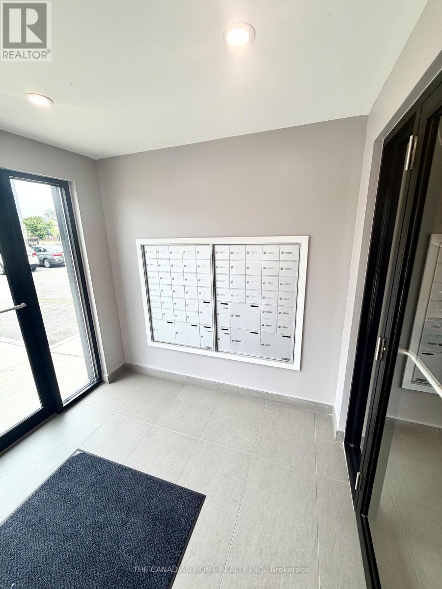 214 - 3320 Stella Crescent, Windsor, Ontario  N8T 0B7 - Photo 2 - X13434600