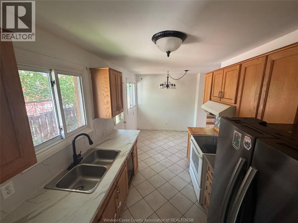 2650 Rivard Avenue, Windsor, Ontario  N8T 2H5 - Photo 7 - 25028547