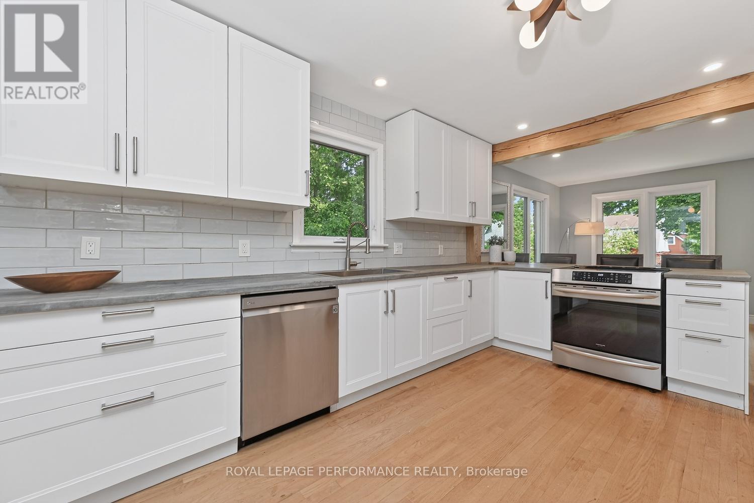 140 Begonia Avenue, Ottawa, Ontario  K1H 6E4 - Photo 18 - X13434744