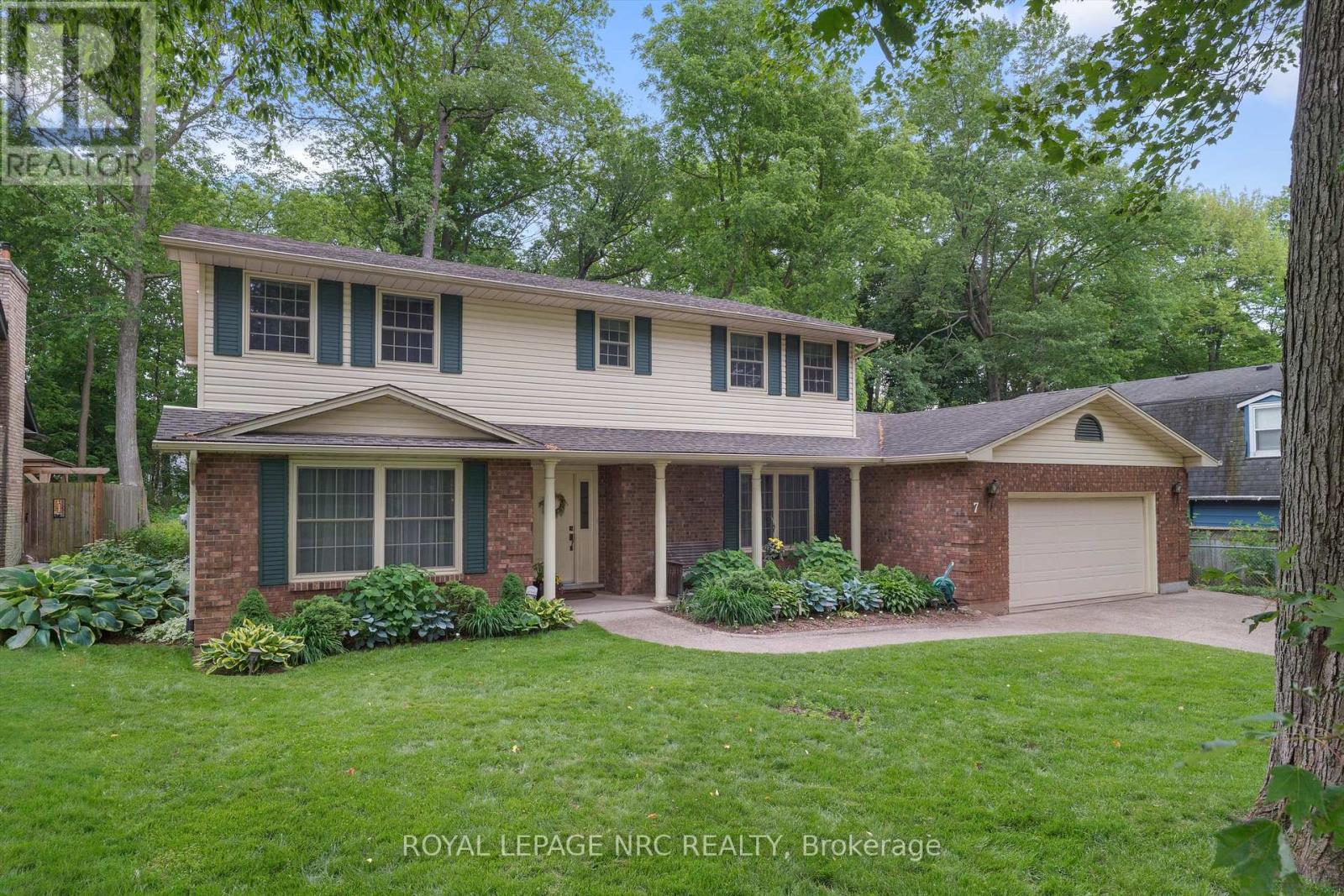 7 PARKHILL ROAD, Pelham, Ontario