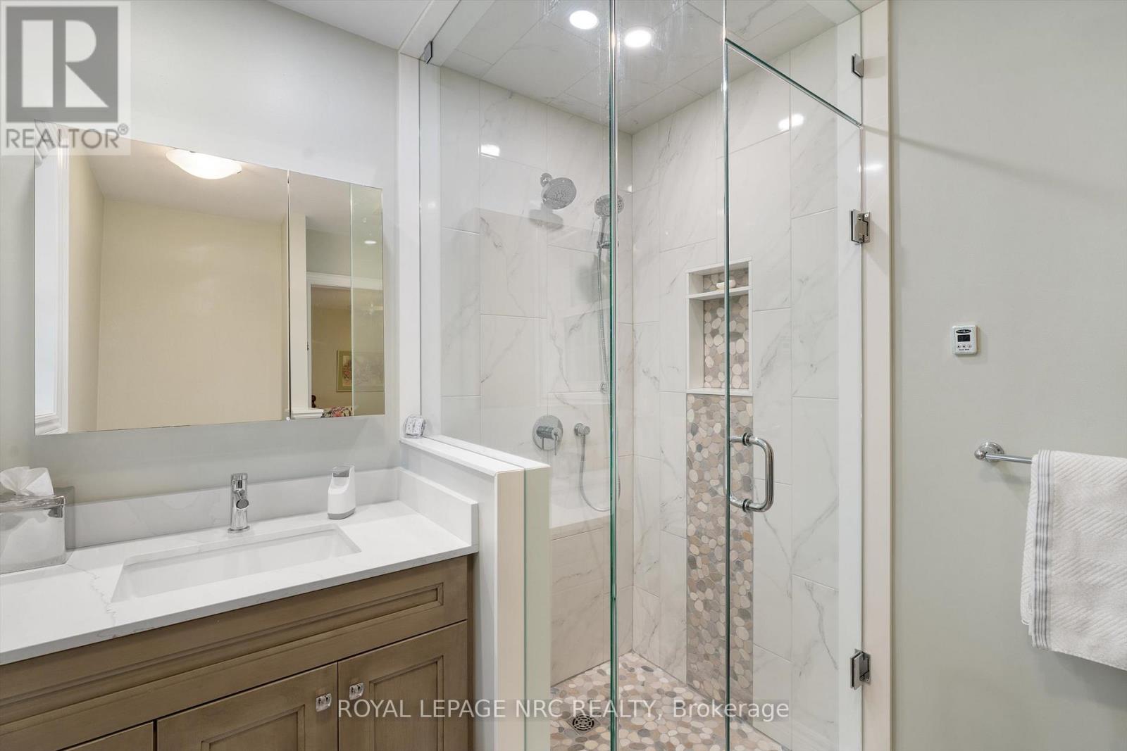 7 Parkhill Road, Pelham, Ontario  L3E 0J3 - Photo 21 - X13434784