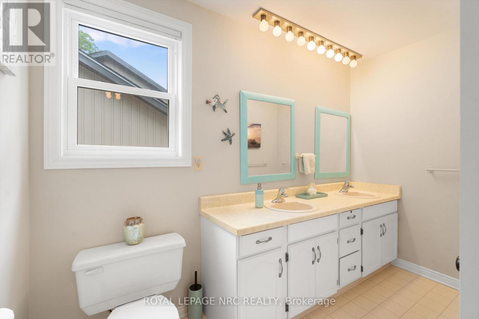 7 Parkhill Road, Pelham, Ontario  L3E 0J3 - Photo 27 - X13434784