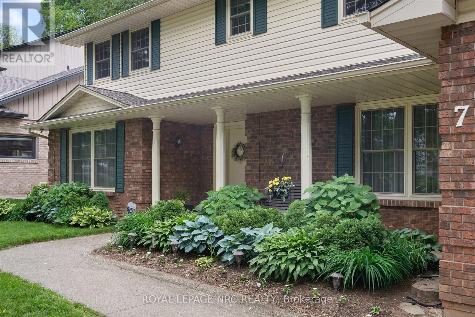7 Parkhill Road, Pelham, Ontario  L3E 0J3 - Photo 4 - X13434784