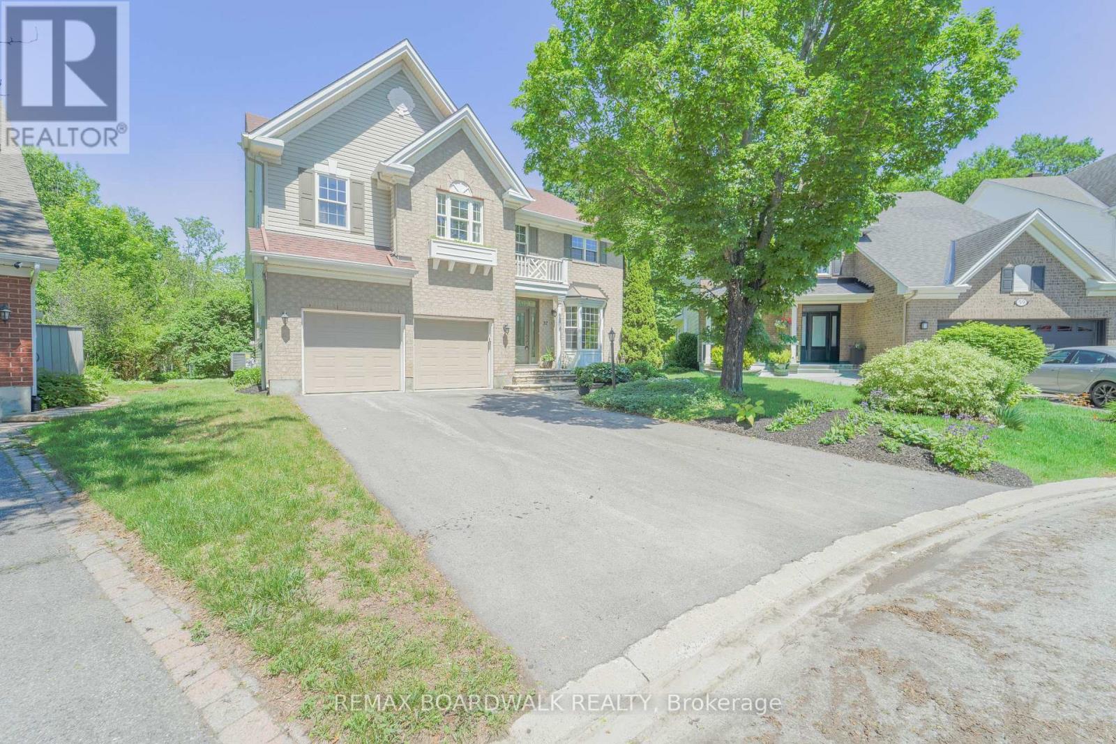 57 Mattawa Crescent, Ottawa, Ontario  K2M 2E8 - Photo 2 - X13033428