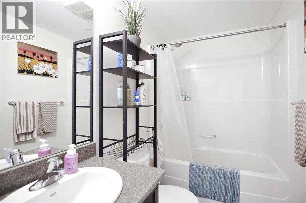 904, 10 Brentwood Common Nw, Calgary, Alberta  T2L 2L6 - Photo 17 - A2312128
