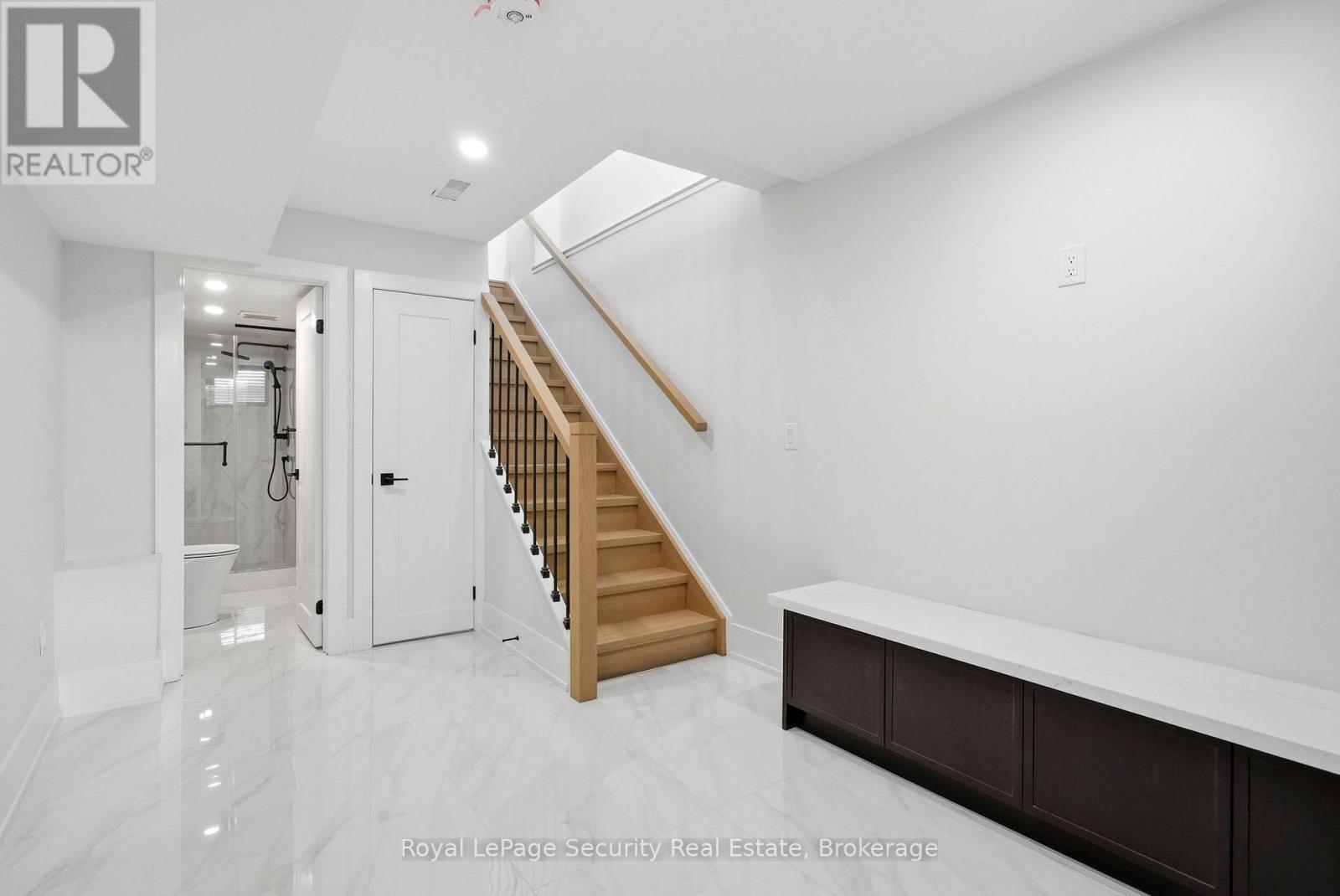 2 - 21 Belmont Street, Toronto, Ontario  M5R 1P9 - Photo 5 - C13434692
