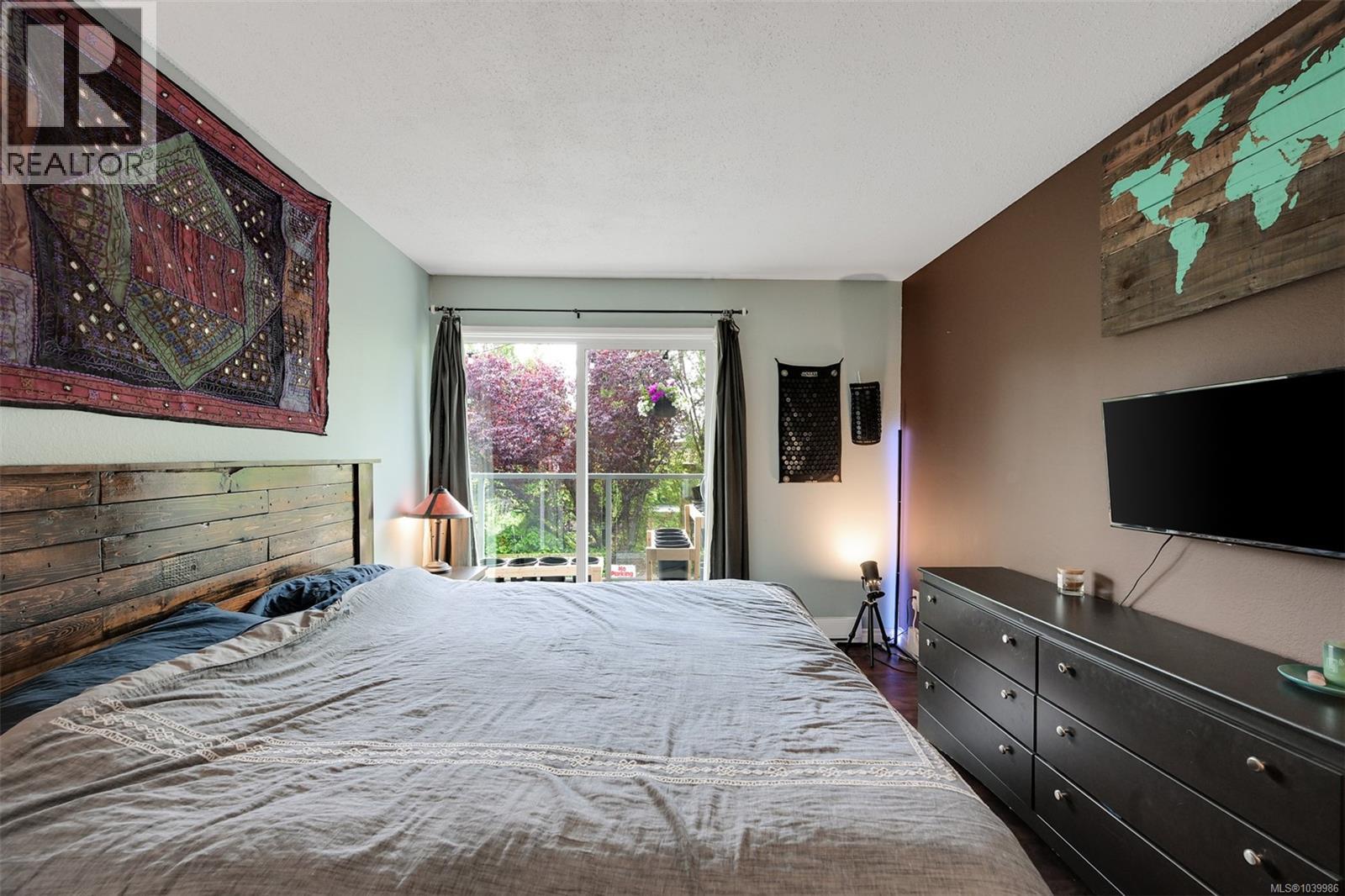 206 2022 Foul Bay Rd, Victoria, British Columbia  V8R 5A9 - Photo 22 - 1039986