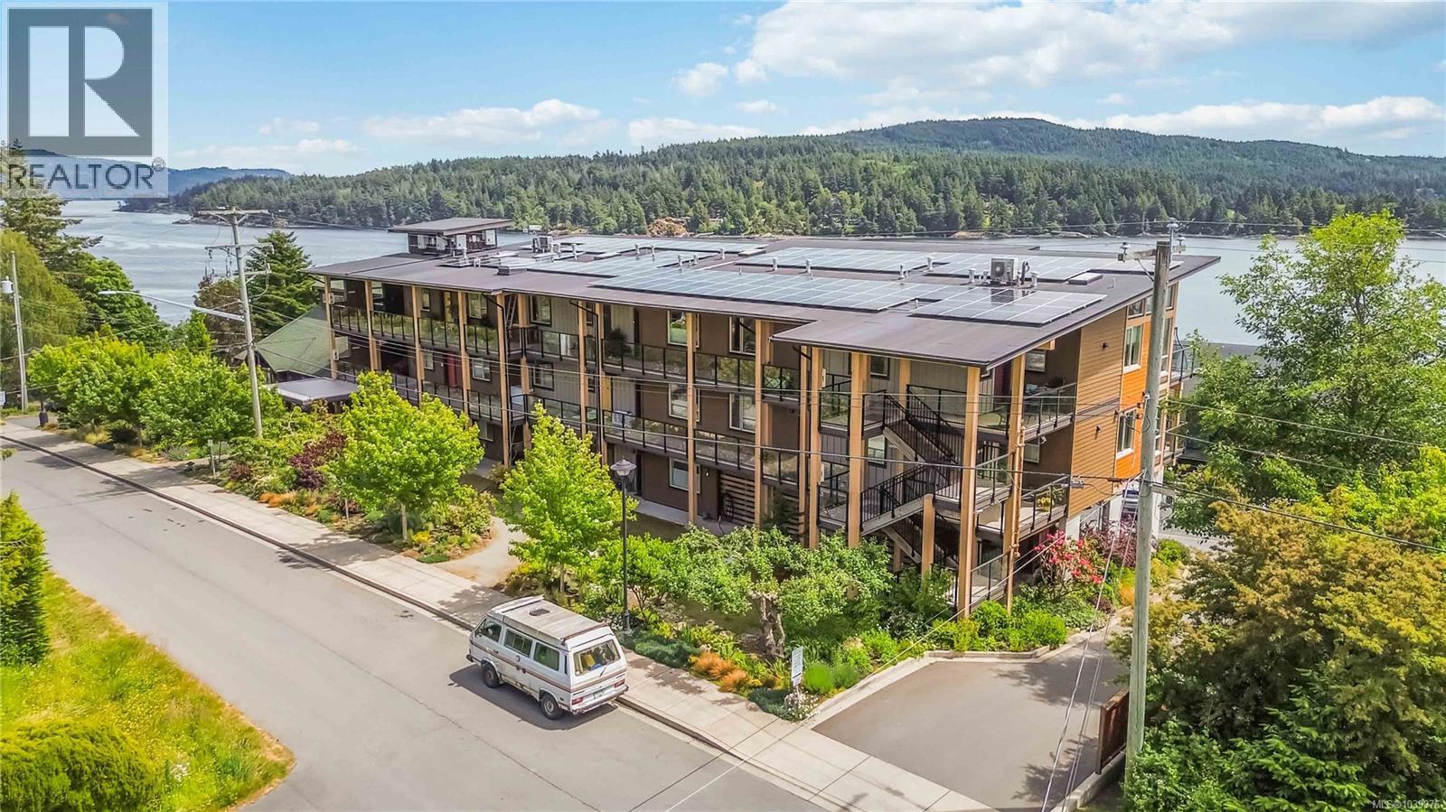 302 6683 Horne Rd, Sooke, British Columbia  V9Z 1H8 - Photo 4 - 1039376