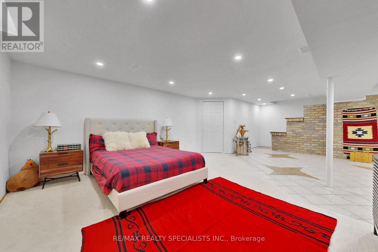 39 B Newington Crescent, Toronto, Ontario  M9C 5B7 - Photo 38 - W13434682
