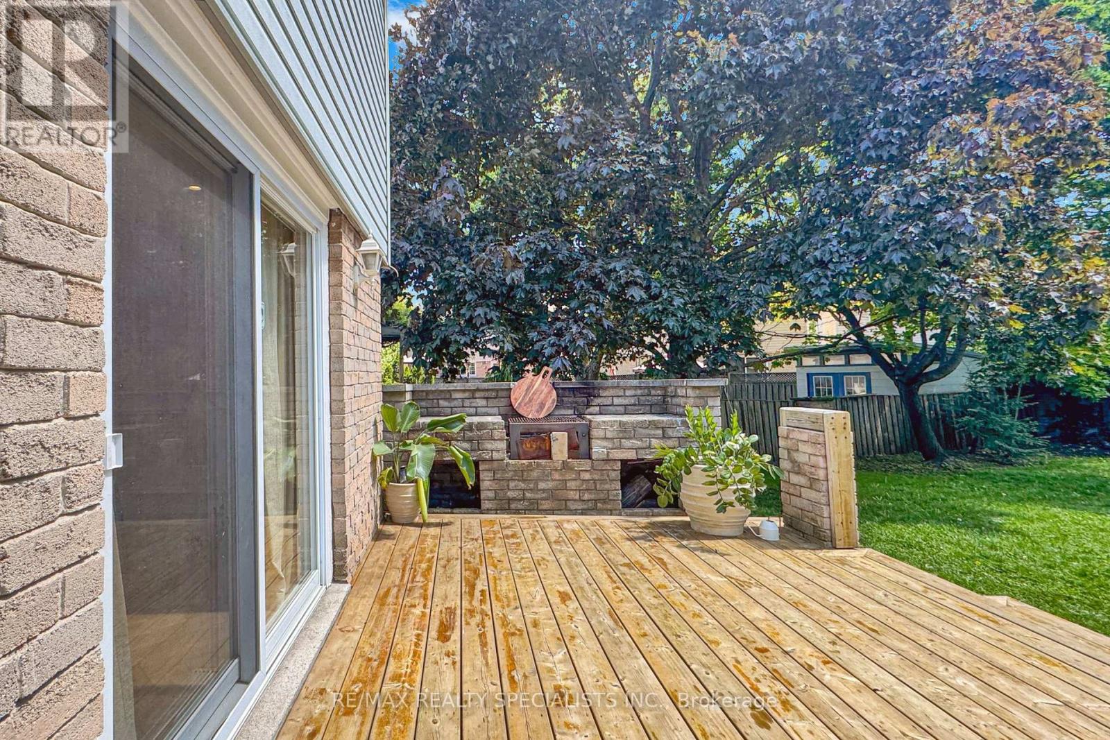 39 B Newington Crescent, Toronto, Ontario  M9C 5B7 - Photo 45 - W13434682