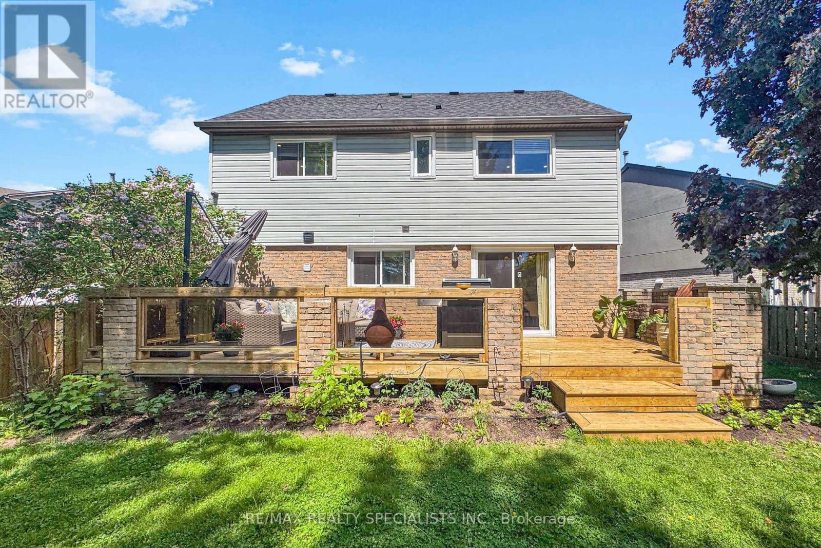 39 B Newington Crescent, Toronto, Ontario  M9C 5B7 - Photo 47 - W13434682
