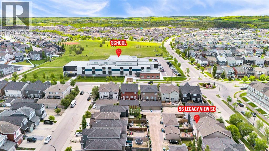 96 Legacy View Se, Calgary, Alberta  T2X 2C3 - Photo 39 - A2319758