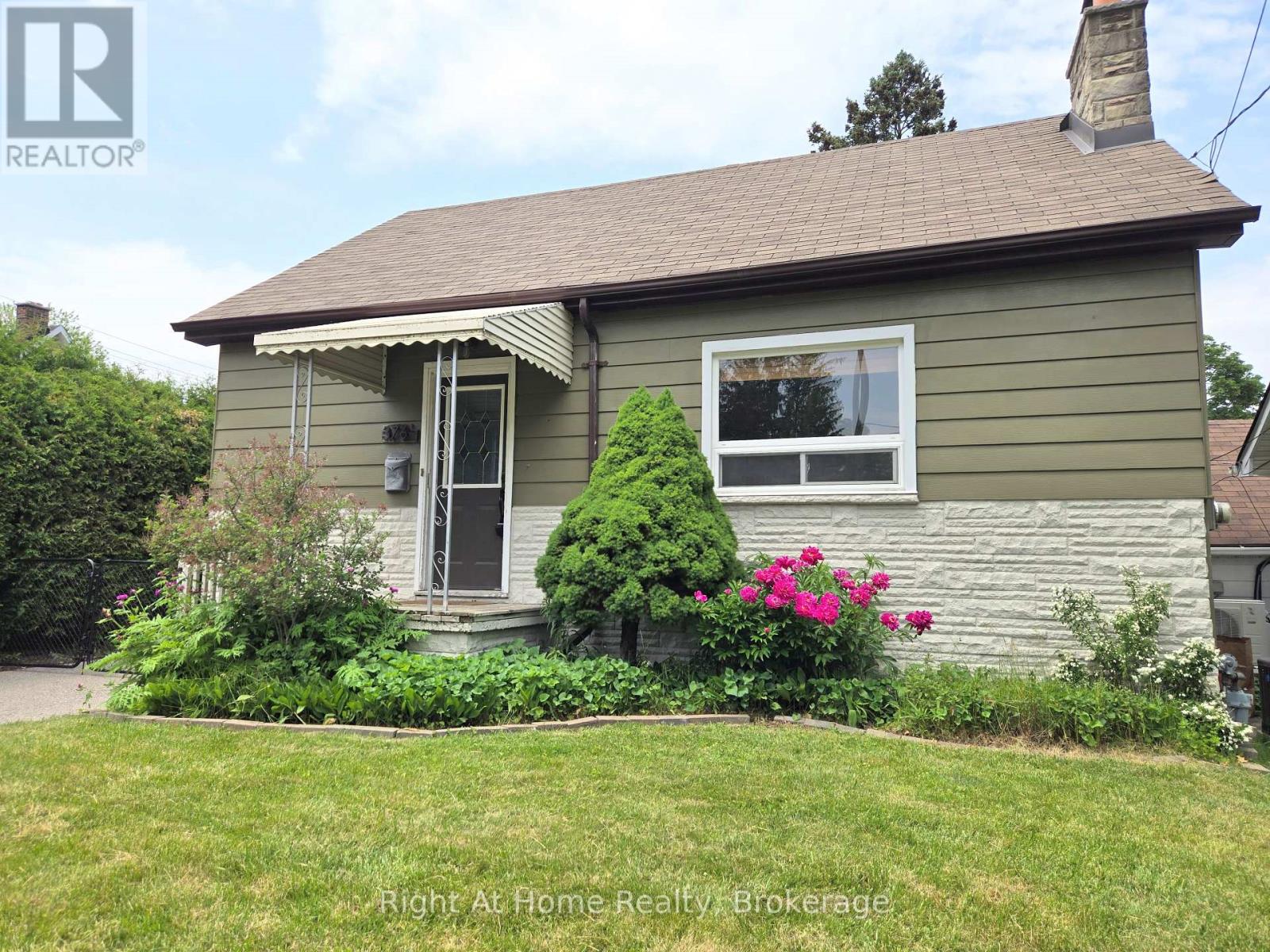 376 COLBORNE STREET E, Oshawa (O'Neill)